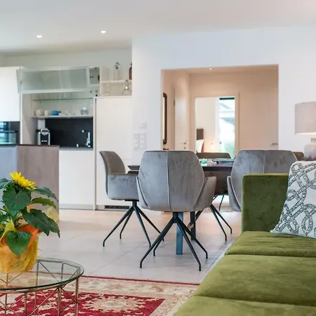Lago 9210 Apartment *